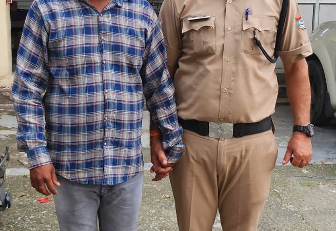 नायब तहसीलदार को रिश्वत देने वाला कांग्रेसी नेता गिरफ्तार, भेजा जेल।