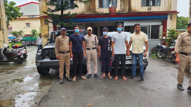 प्रेमनगर पुलिस द्वारा पैट्रोलपम्प के संचालको के साथ हुए झगड़े में जान से मारने की नियत से हमला करने वाले 01 मुख्य अभियुक्त को किया गिरफ्तार घटना मे प्रयुक्त दोनो लग्जरी कार बरामद।