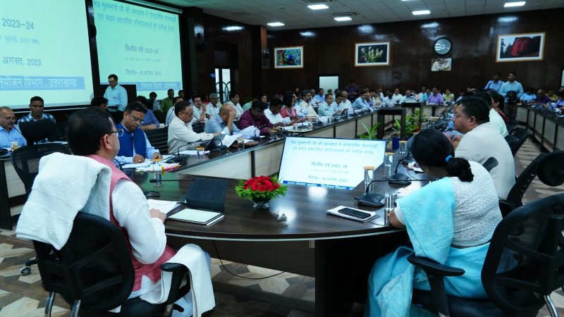 केन्द्र पोषित योजनाओं के तहत निगरानी के लिए शासन स्तर पर होगी मॉनिटरिंग, धनराशि का विकास कार्यों में शत प्रतिशत धनराशि होगी खर्च।