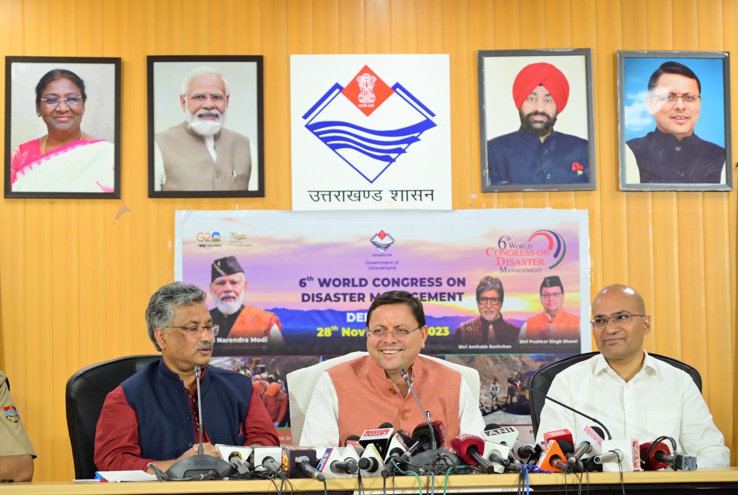 देहरादून में होगा 6वाँ विश्व आपदा प्रबन्धन सम्मेलन, पद्म विभूषित सम्मेलन के होंगे ब्रांड एंबेसडर, देश एवं दुनिया भर के विशेषज्ञों के बीच होगा मंथन, उत्तराखण्ड एवं अन्य हिमालयी क्षेत्रों की आपदा से जुड़ी चुनौतियों के समाधान के लिए विश्व स्तर पर किये जा रहे चिन्तन व प्रयासों को मिलेगी गति,सम्मलेन से पूर्व राज्य भर में आपदा प्रबन्धन के विशेष सत्रों का आयोजन।