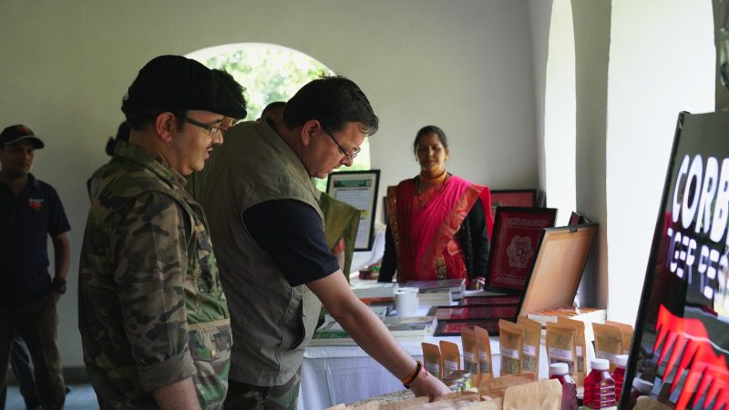 मुख्यमंत्री धामी ने जिम कॉर्बेट टाइगर रिजर्व में सफारी का लिया आंनद, पर्यटकों के साथ की बातचीत,फॉरेस्ट कर्मियों का किया उत्साहवर्द्धन।