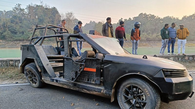 उत्तराखंड के ऋषिकेश में बड़ा हादसा,2 रेंजर्स सहित चार की मौत।