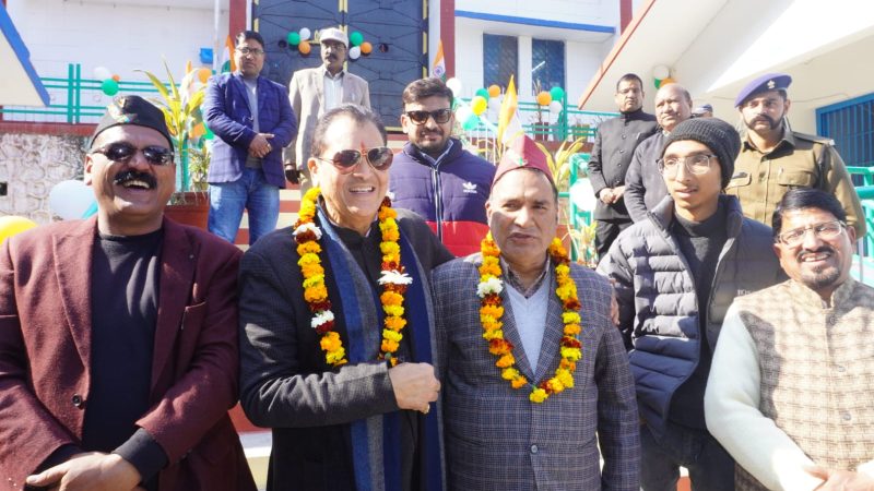 कैबिनेट मन्त्री पहुंचे जिला कारागार, श्रीराम मंदिर आंदोलन के दौरान जेल में बिताए थे 19 दिनों को किया याद, कैदियों से की मुलाकात जाना हालचाल।