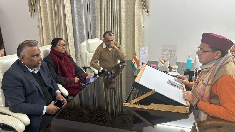 मुख्यमंत्री धामी ने मुख्य सचिव और पुलिस महानिदेशक के साथ उच्च स्तरीय समीक्षा बैठक,कर्फ्यू लगाया,दंगाइयों को गोली मारने के दिये गये आदेश, सभी स्कूल रहेंगे बंद।