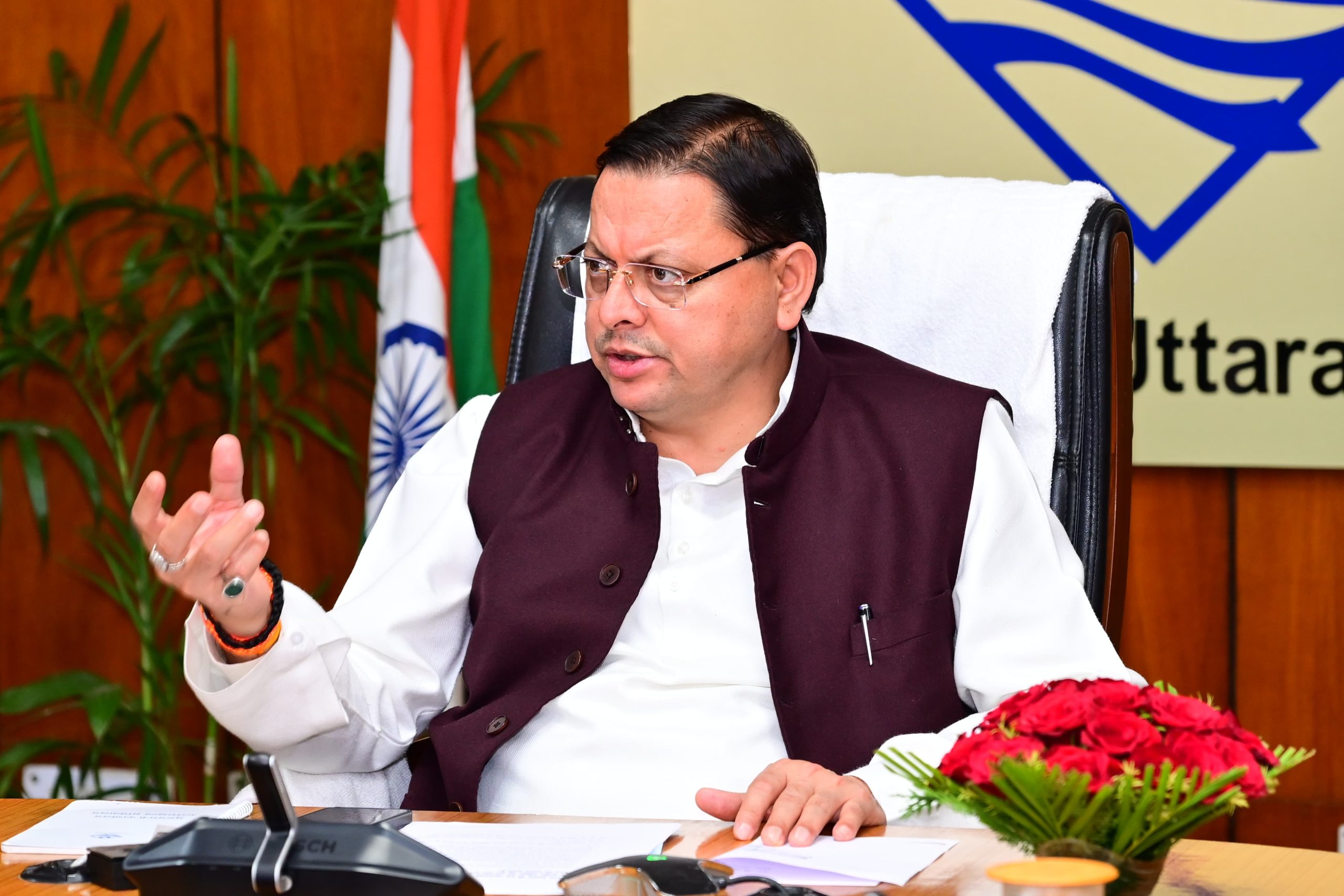 धामी सरकार ने दी दन्त चिकित्साधिकारियों को बड़ी सौगात, वर्षों पुरानी मांग पर लगाई मुहर, पर्वतीय व दुर्गम क्षेत्रों में निर्धारित सेवा पूरी करने वाले चिकित्सकों को मिलेगा लाभ, लंबे समय की जा रही थी मांग।