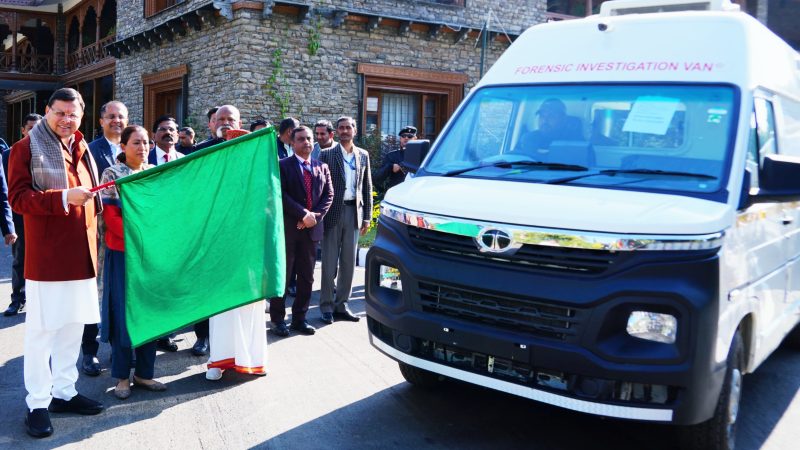 राष्ट्रीय खेलों में युवा अधिकारी को दी जिम्मेदारी, प्रदेश को मिले 34 नये क्षेत्रीय युवा कल्याण एवं प्रांतीय रक्षक दल अधिकारी,सीएम आवास में मुख्यमंत्री और खेल मंत्री ने प्रदान किए नियुक्ति पत्र।