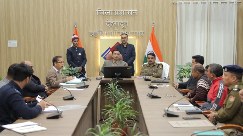 डीएम ने लिया जनभावना के पक्ष में सख्त निर्णय, विवादित वाईन एवं बीयर शॉप का लाइसेन्स निरस्त, कई महीनों से धरने पर थे स्थानीय महिलाएं, बुजुर्ग।