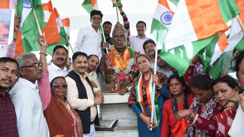 विश्व के सैन्य इतिहास में मील का पत्थर है ऑपरेशन सिंदूर, कैबिनेट मंत्री के नेतृत्व में सोमेश्वर में निकाली गई तिरंगा शौर्य सम्मान यात्रा।