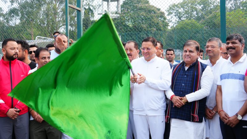 पवेलियन ग्राउण्ड, देहरादून में “अहिल्या स्मृति मैराथन”, मुख्यमंत्री धामी ने हरी झंडी दिखाकर किया रवाना।