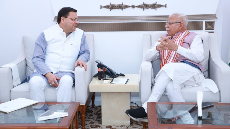 मुख्यमंत्री धामी ने केन्द्रीय ऊर्जा व आवास एवं शहरी कार्य मंत्री से की मुलाकात, जल-विद्युत परियोजनाओं के विकास एवं प्रधानमंत्री आवास योजना (शहरी) के अंतर्गत विशेष सहायता हेतु अनुरोध।