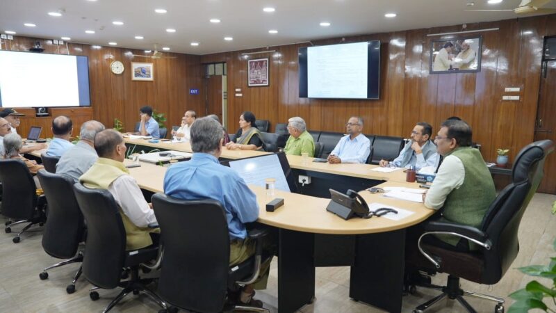 कुछ दिन चुनौतीपूर्ण, जिलों में रखें पूरी तैयारी,आईएमडी के एलर्ट को लेकर अपर सचिव ने दिए निर्देश, क्षति का आकलन जल्द करें।