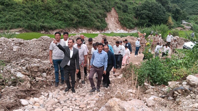 अंतर-मंत्रालयी केंद्रीय टीम ने बागेश्वर के आपदा प्रभावित क्षेत्रों का किया स्थलीय निरीक्षण, आपदा के दौरान हुए नुकसान का लिया जायज़ा, जल्द भेजेगी विस्तृत रिपोर्ट।