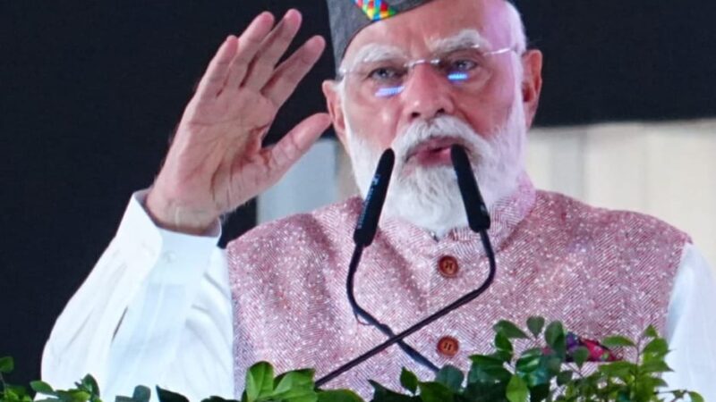 उत्तराखंड राज्य की जयंती के अवसर पर आयोजित समारोह में प्रधानमंत्री ने ₹8260.72 करोड़ की 19 योजनाओं का किया लोकार्पण और शिलान्यास ।