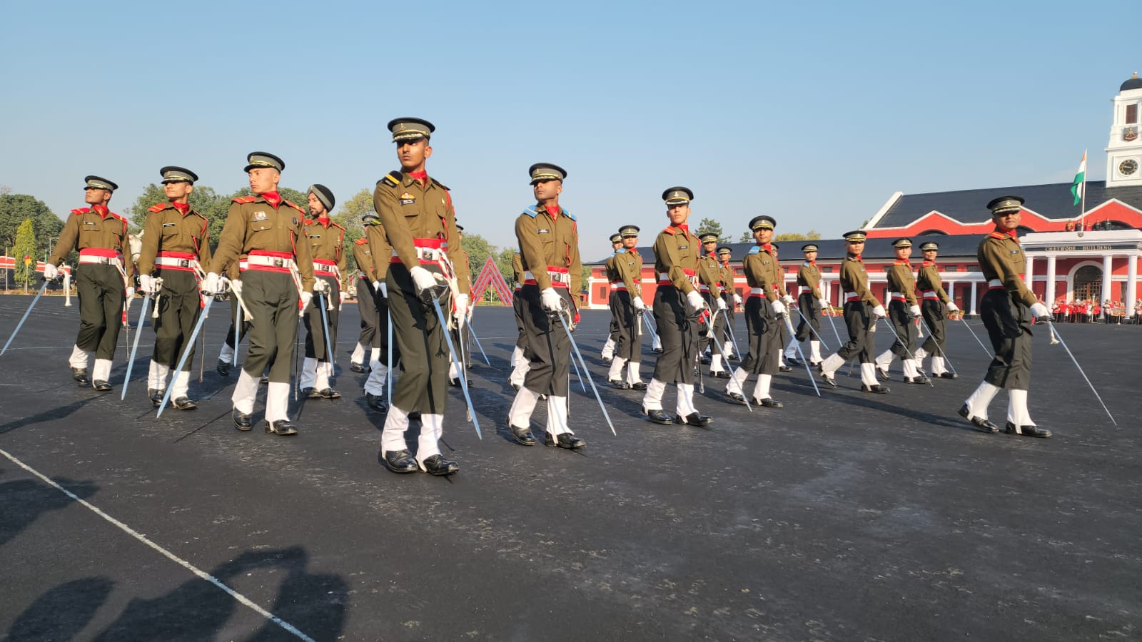 भारतीय सेना को मिले 491 सैन्य अ​धिकारी, मित्र देशों के 34 कैडेटों ने लिया भाग।
