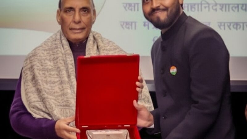 लैंसडाउन कैंटोनमेंट बोर्ड अस्पताल को रक्षा मंत्री उत्कृष्ट लोक सेवा पुरस्कार से नवाजा ।