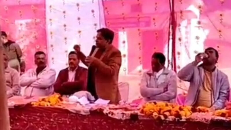 मंत्री के पति द्वारा सार्वजनिक मंच से दिये गये कथित बयान पर कांग्रेस हुई हमलावर, महिलाओं और बच्चियों से बिना शर्त सार्वजनिक मांगें माफी।