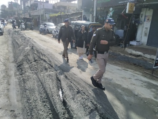 जिला प्रशासन ने पिटकुल को किया बैन XEN, ठेकेदार पर संगीन धाराओं में मुकदमा दर्ज, रोड कटिंग में मनमानी पड़ी भारी,अनुमति निरस्त, मुकदमा दर्ज मशीनरी जब्त।