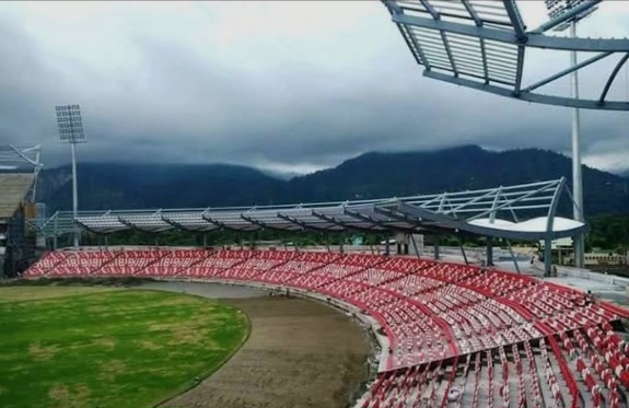 उत्तराखंड की रणजी ट्रॉफी सेमीफाइनल में ऐतिहासिक एंट्री, लेकिन खराब स्टेडियम और पिच ने उत्तराखंड से छीनी मेजबानी।