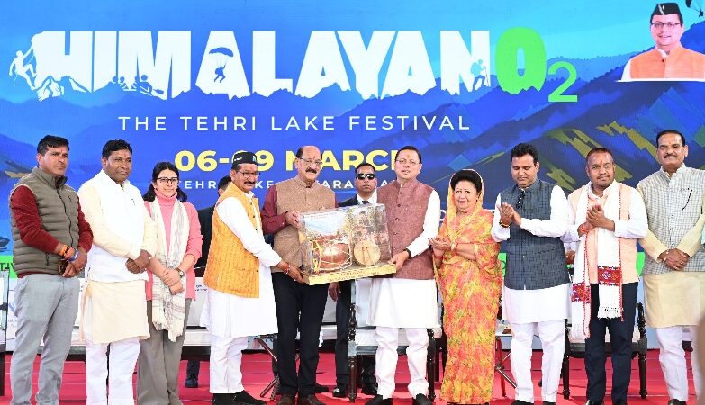 टिहरी झील बनेगी विश्व में पर्यटन-खेल का प्रमुख केंद्र, टिहरी लेक फेस्टिवल’ 9 मार्च से शुरू, सीएम नेे की घोषणा-कोटी कालोनी-नई टिहरी रोपवे निर्माण होगा।