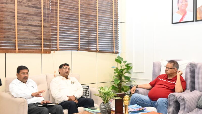 कृषि मंत्री ने की विभागीय समीक्षा नवाचार आधारित कार्यों को बढ़ावा देने तथा नई फसलों को प्रोत्साहन देने पर दिया जोर।