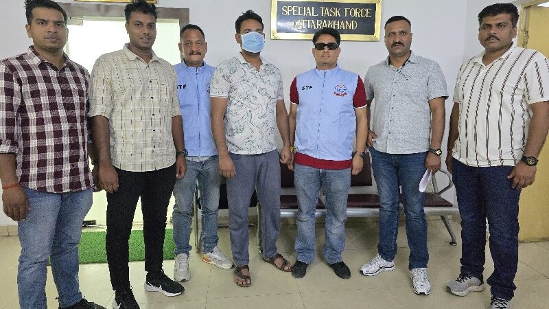 गोवा के करोड़ों की सेक्सटॉर्शन रैकेट का सरगना देहरादून से गिरफ्तार, 3 साल से था फरार।