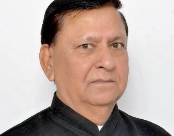 नहीं रहे कांग्रेस के वरिष्ठ नेता व पूर्व कैबिनेट मंत्री हीरा सिंह बिष्ट, पैतृक गांव नालापानी में होगा अंतिम संस्कार।