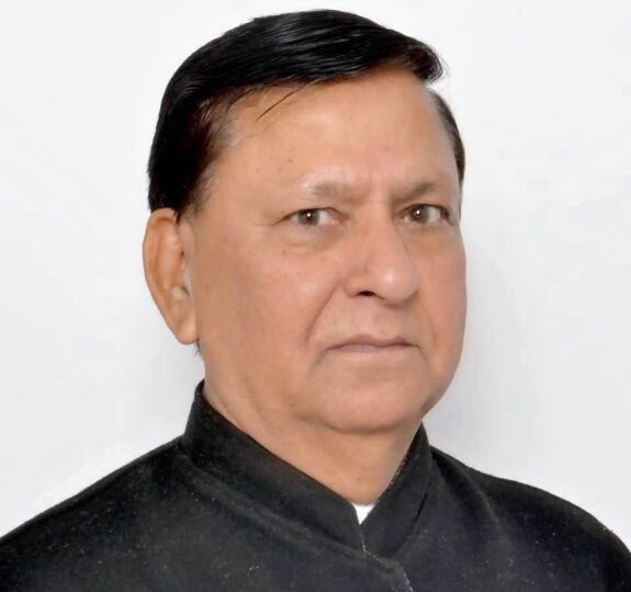 नहीं रहे कांग्रेस के वरिष्ठ नेता व पूर्व कैबिनेट मंत्री हीरा सिंह बिष्ट, पैतृक गांव नालापानी में होगा अंतिम संस्कार।
