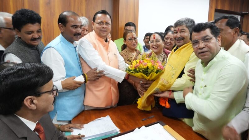 राज्यसभा प्रत्याशी दिनेश आर्य के नामांकन में शामिल हुए मुख़्यमंत्री, सांसद, मंत्री, विधायक दी शुभकामनायें।